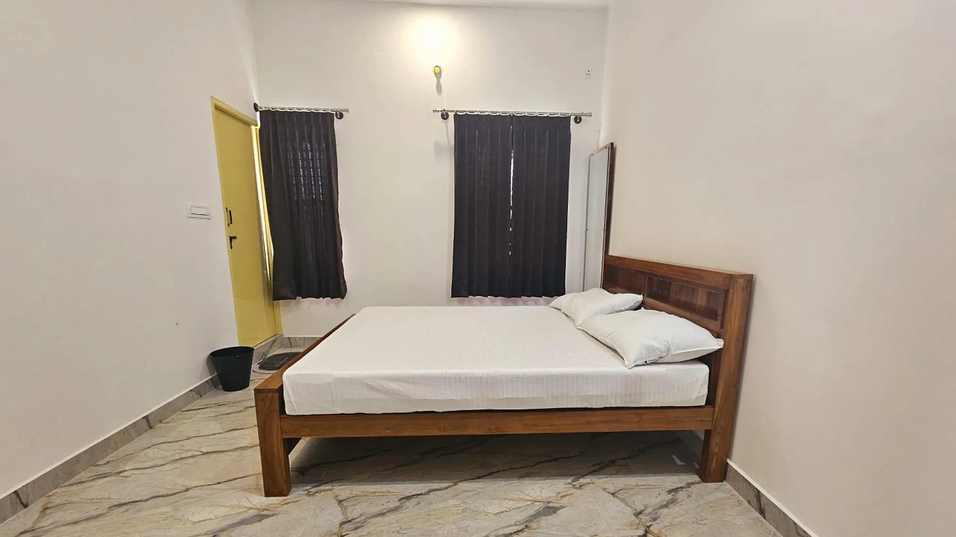 Bricknest Hillview Apartment Mysore 0*,